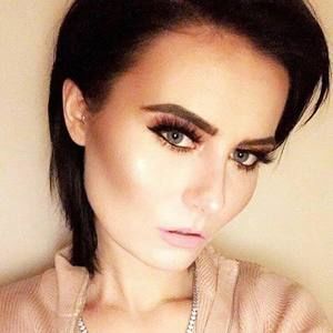 Meet your Posher, Tasha